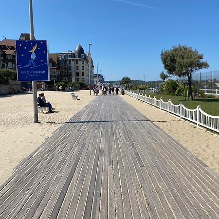 Cote Plage - Magnifique Appartement De Charme A Trouville Sur Mer - Linge - Lit Fait - Parking - Wifi - Classe Par L'Office Du Tourisme Eksteriør billede