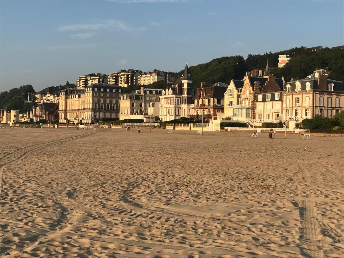 Cote Plage - Magnifique Appartement De Charme A Trouville Sur Mer - Linge - Lit Fait - Parking - Wifi - Classe Par L'Office Du Tourisme Eksteriør billede